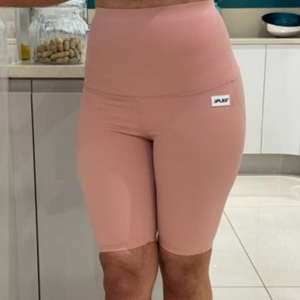 KNEE LENGTH SHORTS WITH BUM SUPPORT PINK