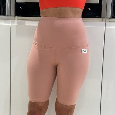 KNEE LENGTH SHORTS WITH BUM SUPPORT PINK